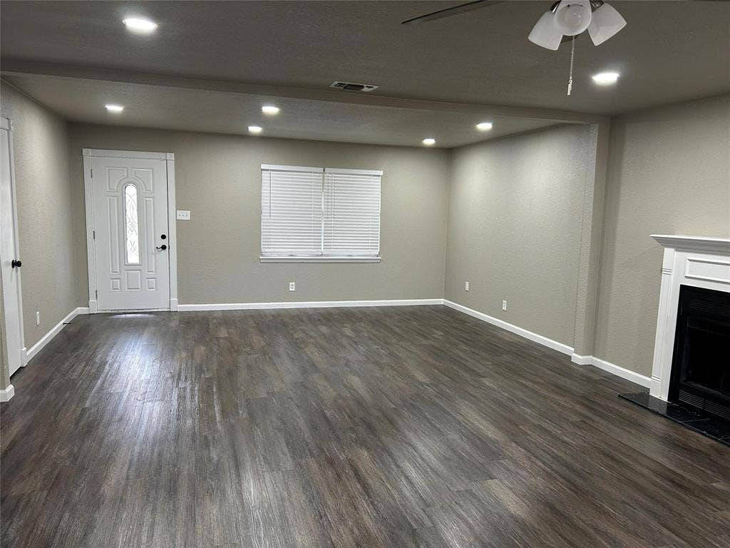 220 N Bernice Drive, Garland, TX 75042 220 N Bernice Drive, Garland, TX 75042