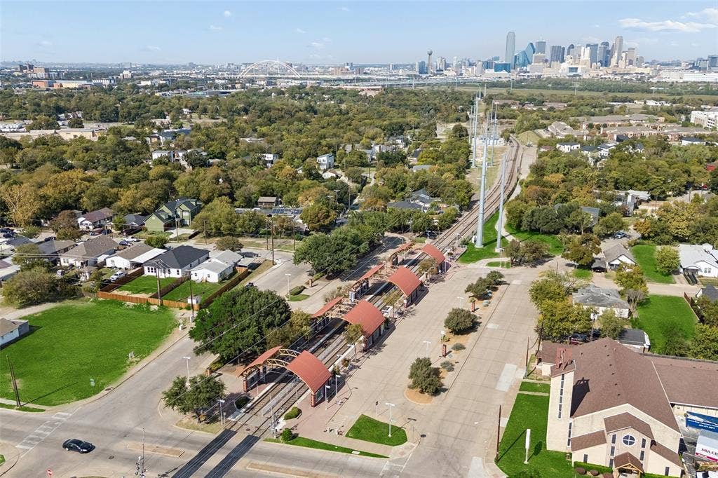 1206 Grant Street, Dallas, TX 75203 1206 Grant Street, Dallas, TX 75203