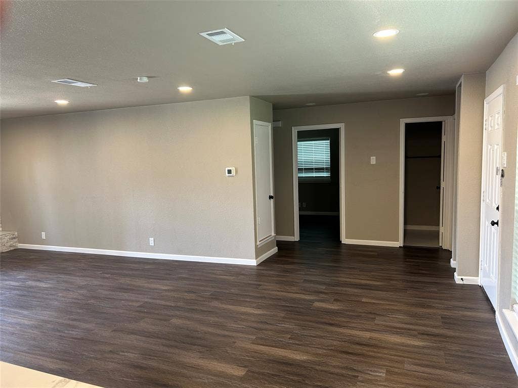 3837 Burning Tree Lane, Garland, TX 75042 3837 Burning Tree Lane, Garland, TX 75042