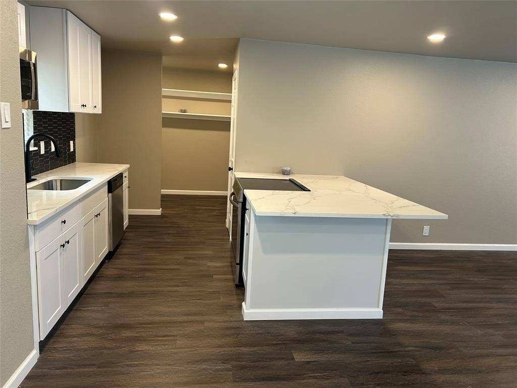 3837 Burning Tree Lane, Garland, TX 75042 3837 Burning Tree Lane, Garland, TX 75042