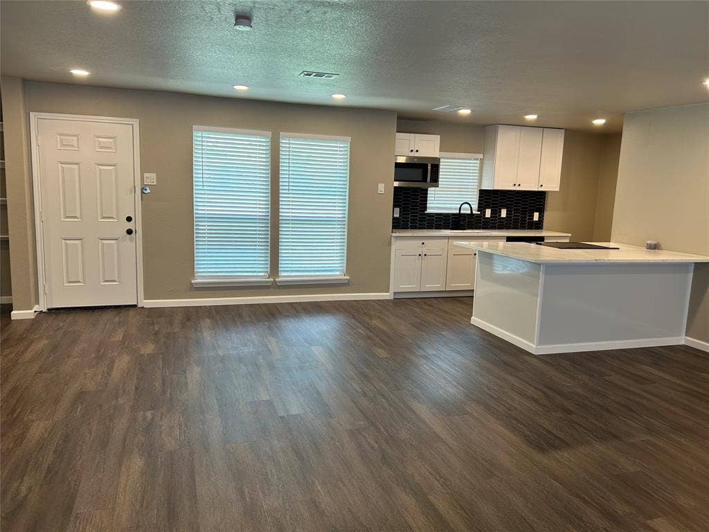 3837 Burning Tree Lane, Garland, TX 75042 3837 Burning Tree Lane, Garland, TX 75042