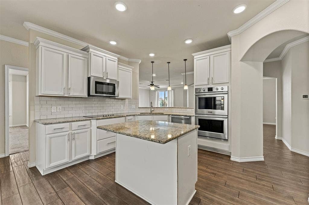 1117 Drummond Circle, Woodway, TX 76712