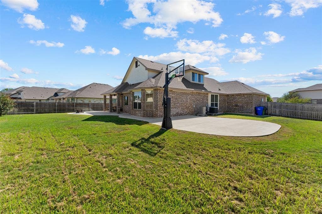 1117 Drummond Circle, Woodway, TX 76712