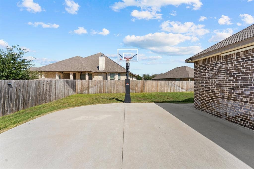 1117 Drummond Circle, Woodway, TX 76712