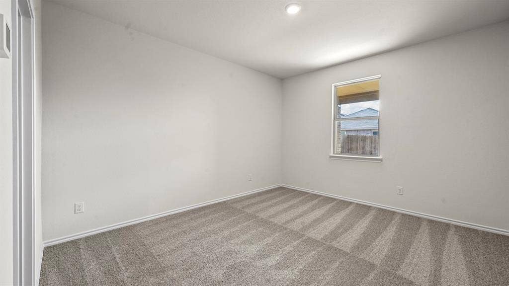 5727 Sunshine Lane, Crandall, TX 75114 Light gray carpeting with patterned texture