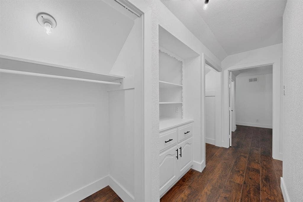 550 Glen Oaks Boulevard, Dallas, TX 75232 550 Glen Oaks Boulevard, Dallas, TX 75232