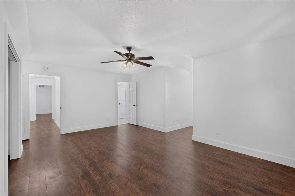 550 Glen Oaks Boulevard, Dallas, TX 75232 550 Glen Oaks Boulevard, Dallas, TX 75232