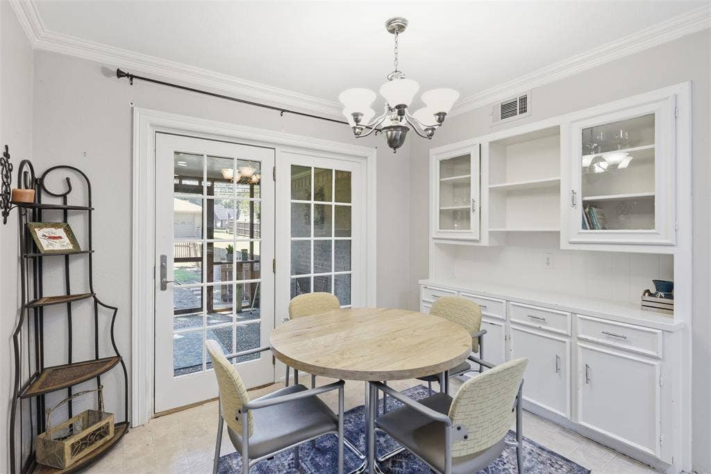 7806 Woodstone Lane, Dallas, TX 75248 7806 Woodstone Lane, Dallas, TX 75248