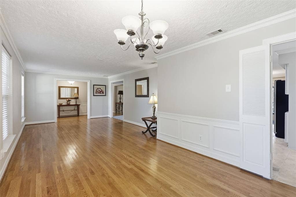 7806 Woodstone Lane, Dallas, TX 75248 7806 Woodstone Lane, Dallas, TX 75248