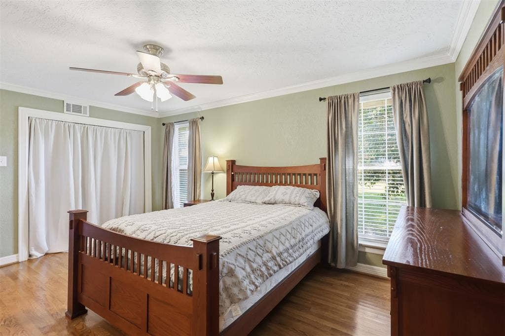 7806 Woodstone Lane, Dallas, TX 75248 7806 Woodstone Lane, Dallas, TX 75248