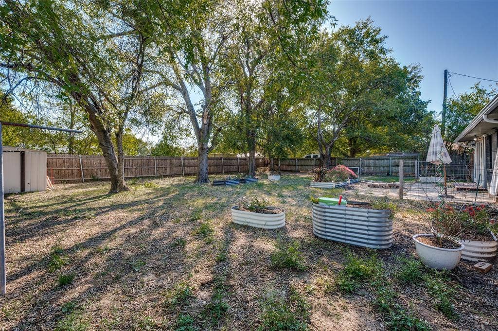 1822 Glenn Lane, Glenn Heights, TX 75154 1822 Glenn Lane, Glenn Heights, TX 75154