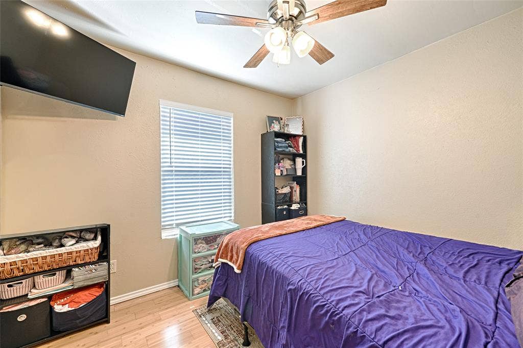 305 Tejas Drive, Glenn Heights, TX 75154 Bedroom/Office