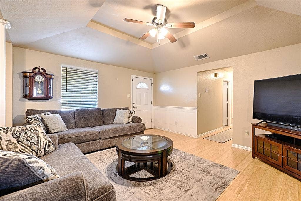 305 Tejas Drive, Glenn Heights, TX 75154 305 Tejas Drive, Glenn Heights, TX 75154