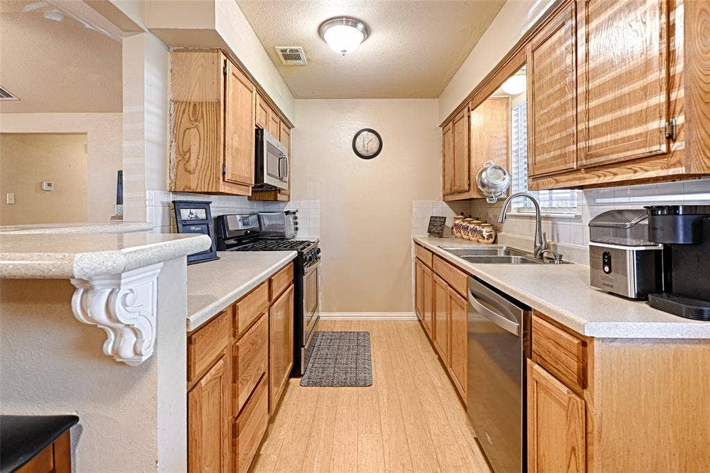 305 Tejas Drive, Glenn Heights, TX 75154 305 Tejas Drive, Glenn Heights, TX 75154
