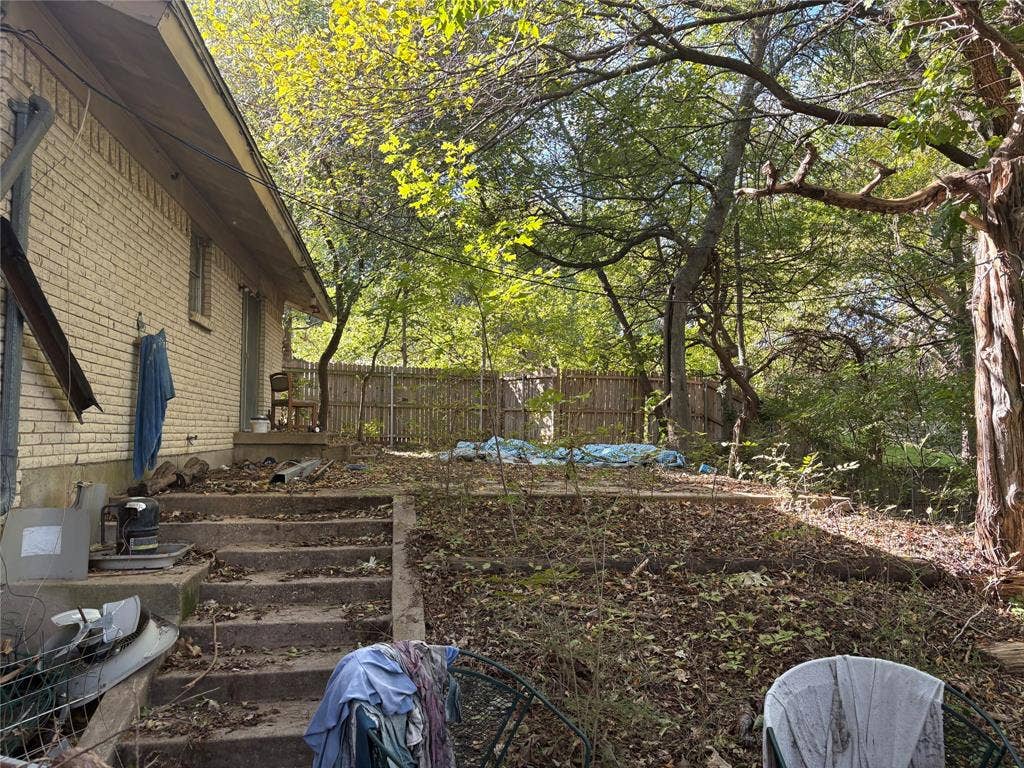 1001 N Cockrell Hill Road, DeSoto, TX 75115 1001 N Cockrell Hill Road, DeSoto, TX 75115