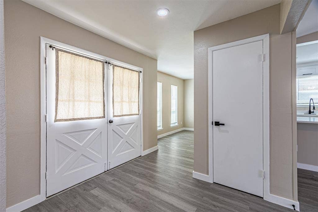 1509 Crockett Street, Garland, TX 75042 1509 Crockett Street, Garland, TX 75042
