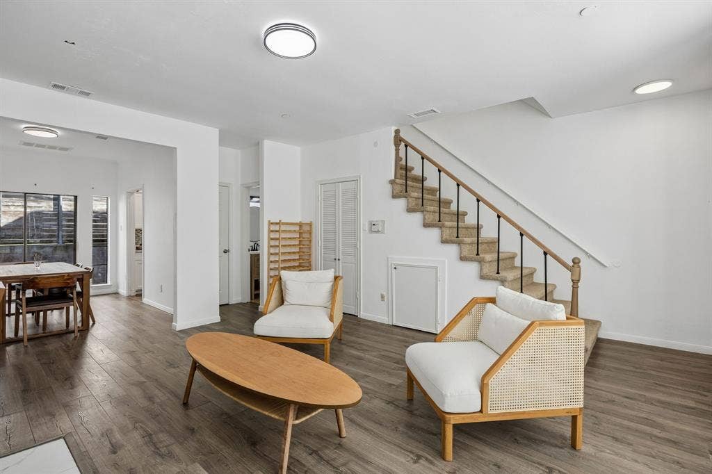 3919 Cole Avenue, #101, Dallas, TX 75204 3919 Cole Avenue, #101, Dallas, TX 75204