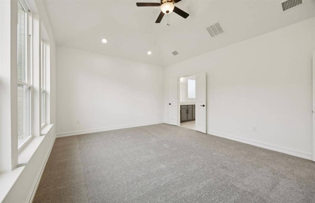 2634 Creekdale Drive, Celina, TX 75009 *Floorplan representation, not actual home - Spacious owner's suite with private bath
