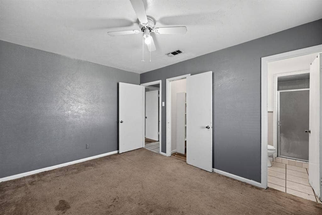 2910 Grove Street, Irving, TX 75060 2910 Grove Street, Irving, TX 75060