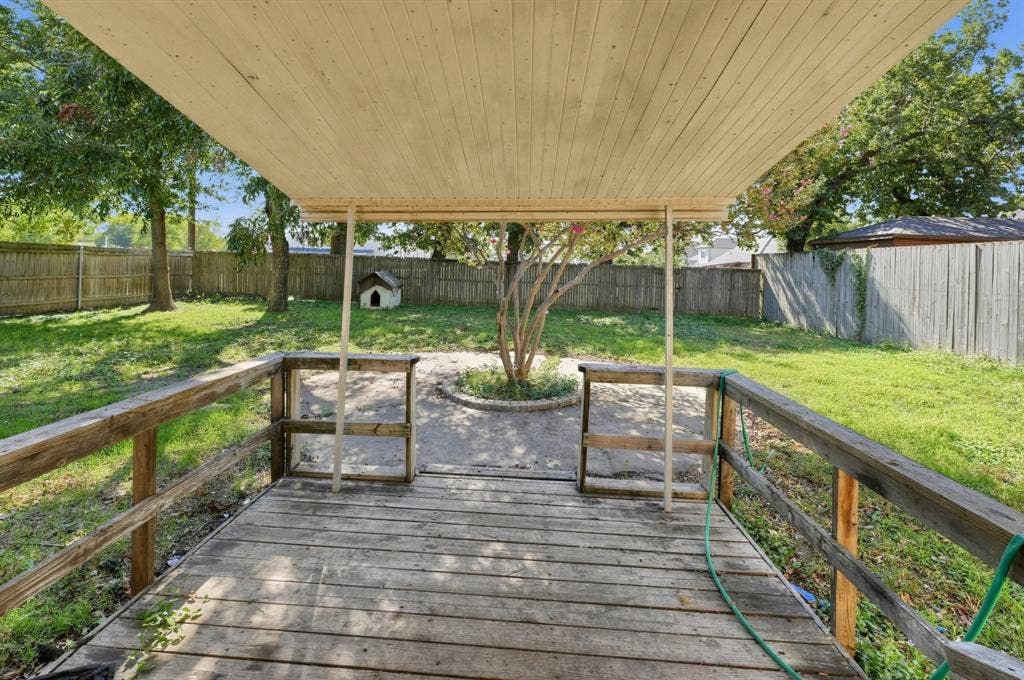 2910 Grove Street, Irving, TX 75060 2910 Grove Street, Irving, TX 75060