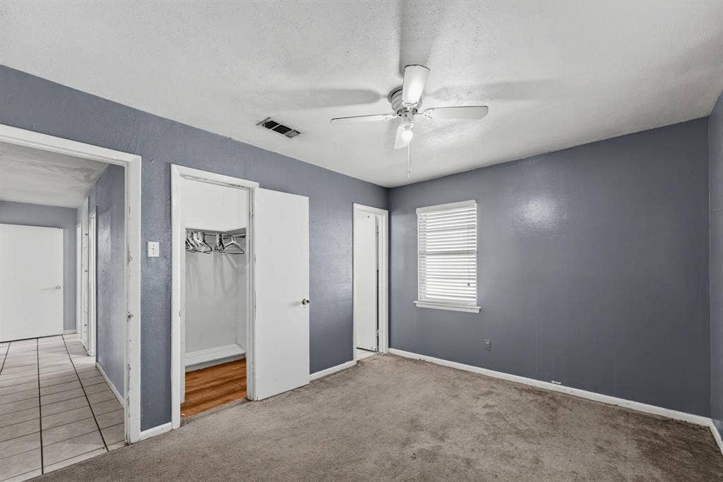 2910 Grove Street, Irving, TX 75060 2910 Grove Street, Irving, TX 75060