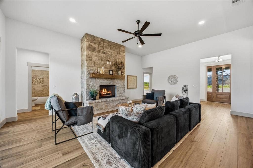 5431 Sunset Drive, Caddo Mills, TX 75135 5431 Sunset Drive, Caddo Mills, TX 75135