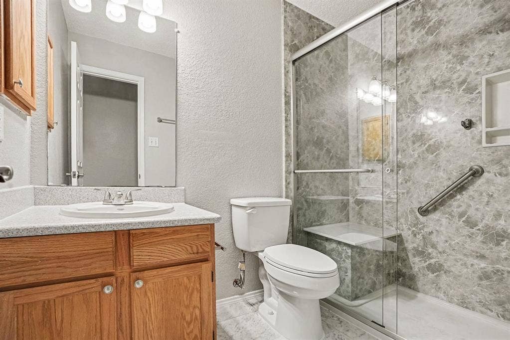 2101 Birch Bend, Mesquite, TX 75181