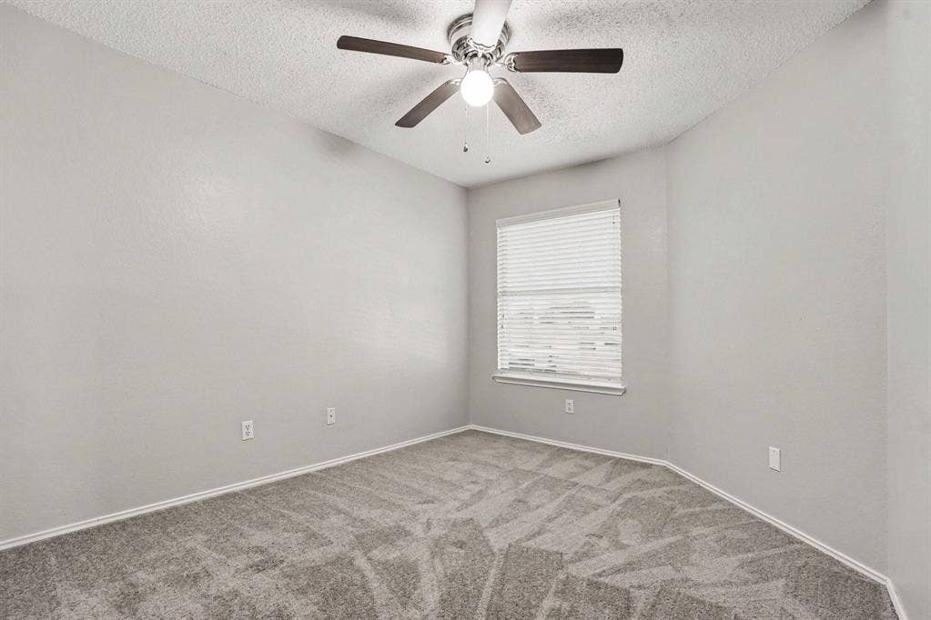 2101 Birch Bend, Mesquite, TX 75181