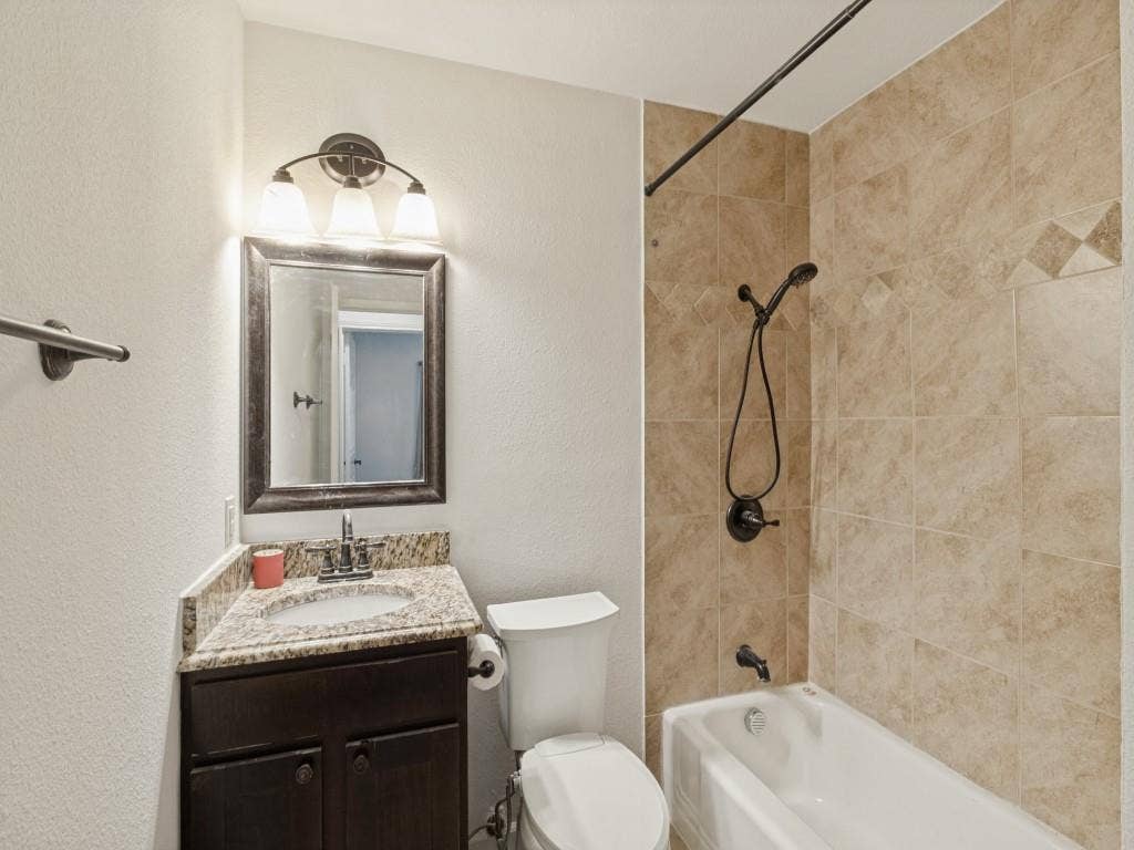 329 N Cottonwood Drive, Richardson, TX 75080 329 N Cottonwood Drive, Richardson, TX 75080