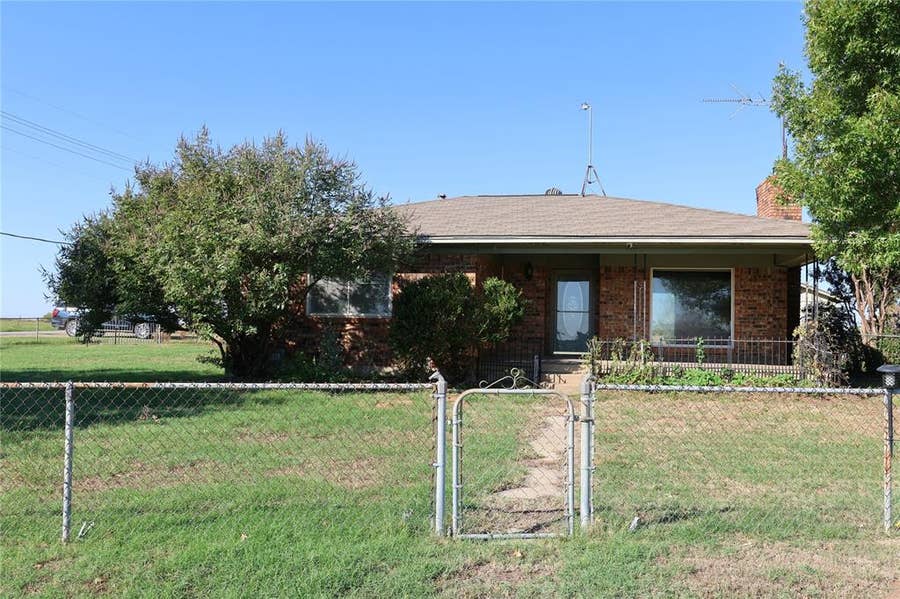 Property photo for 3800 Dr Griffin Road, Cross Roads, TX