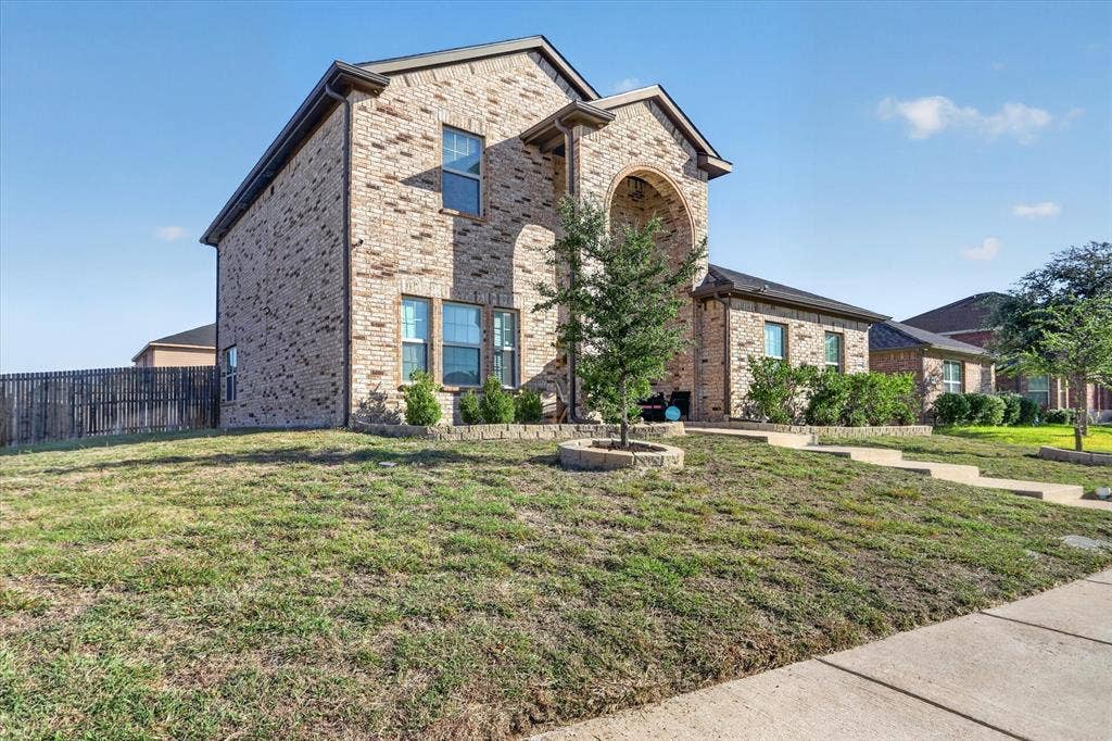 2325 Redwood Drive, Lancaster, TX 75134 2325 Redwood Drive, Lancaster, TX 75134