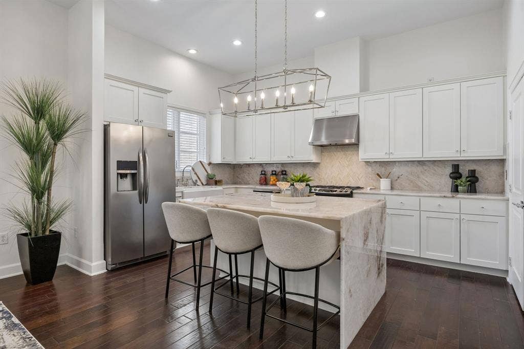 3210 Carlisle Street, #34, Dallas, TX 75204 3210 Carlisle Street, #34, Dallas, TX 75204