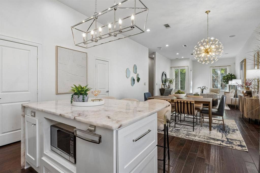 3210 Carlisle Street, #34, Dallas, TX 75204 3210 Carlisle Street, #34, Dallas, TX 75204