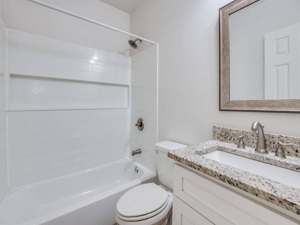 2300 Dathe Street, Dallas, TX 75215 2300 Dathe Street, Dallas, TX 75215