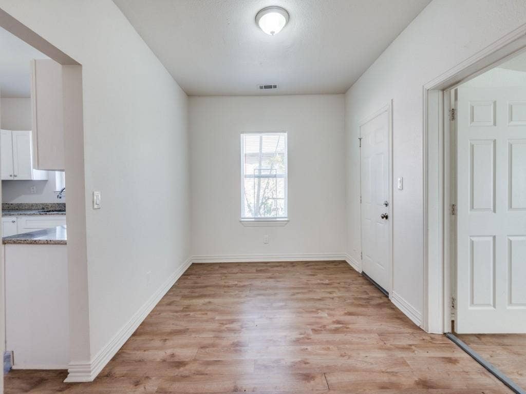 2300 Dathe Street, Dallas, TX 75215 2300 Dathe Street, Dallas, TX 75215