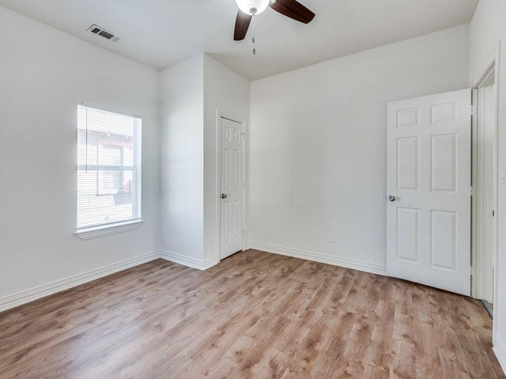 2300 Dathe Street, Dallas, TX 75215 2300 Dathe Street, Dallas, TX 75215