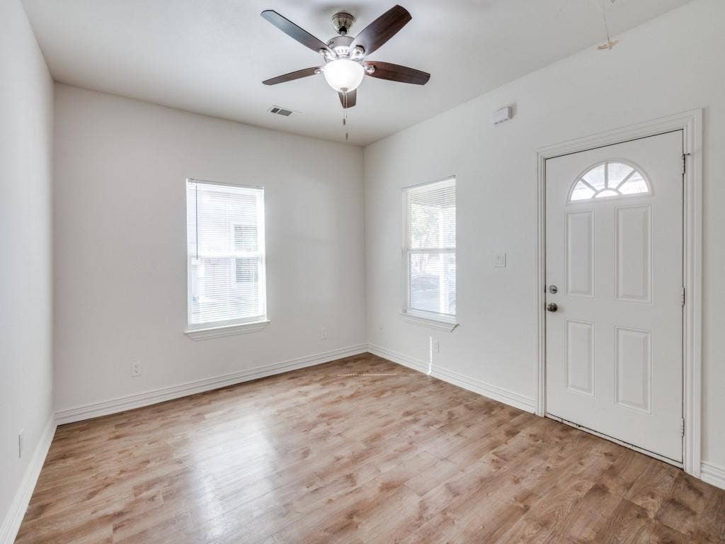 2300 Dathe Street, Dallas, TX 75215 2300 Dathe Street, Dallas, TX 75215