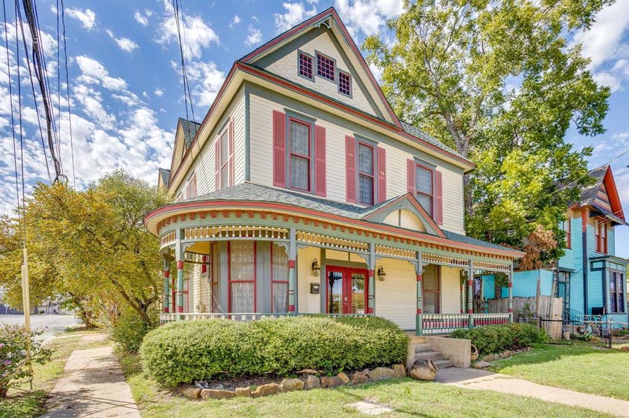 Property photo for 201 N Anglin Street, Cleburne, TX
