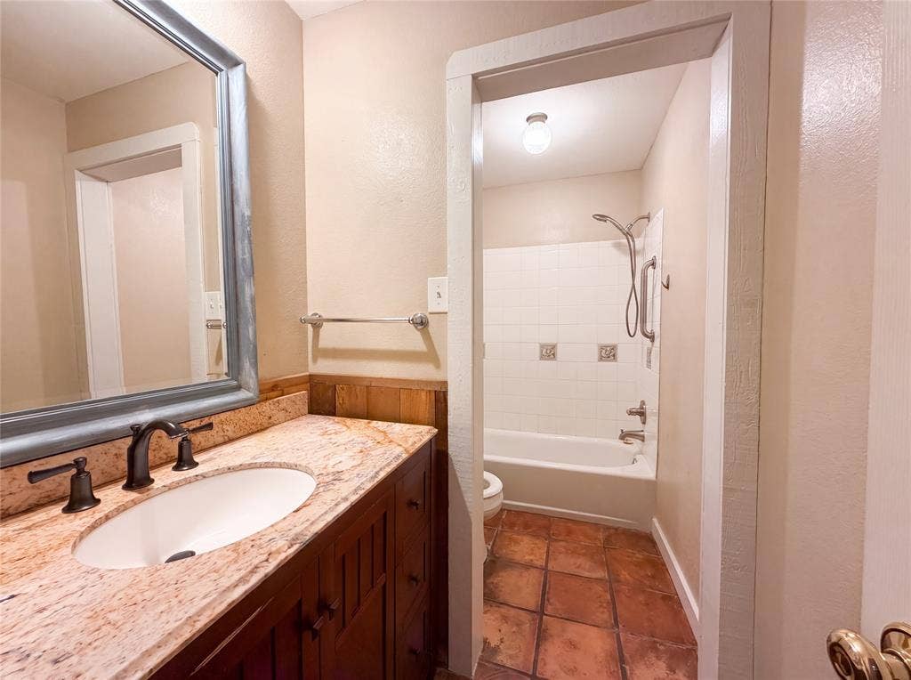 2603 Pecan Valley Drive, Granbury, TX 76048 2603 Pecan Valley Drive, Granbury, TX 76048