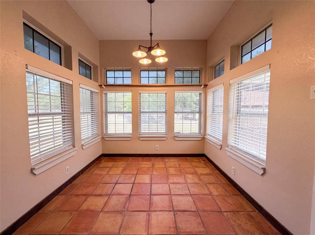2603 Pecan Valley Drive, Granbury, TX 76048 2603 Pecan Valley Drive, Granbury, TX 76048
