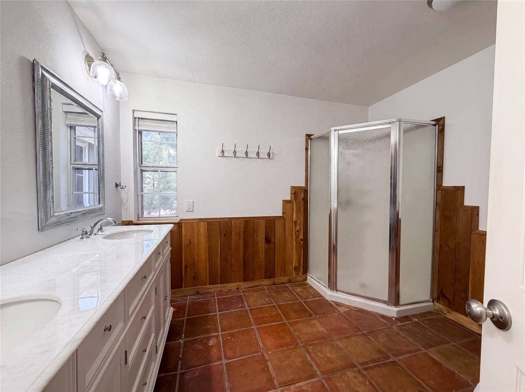 2603 Pecan Valley Drive, Granbury, TX 76048 2603 Pecan Valley Drive, Granbury, TX 76048