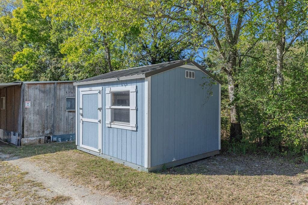 10830 Paradise Lane, Wills Point, TX 75169 10830 Paradise Lane, Wills Point, TX 75169