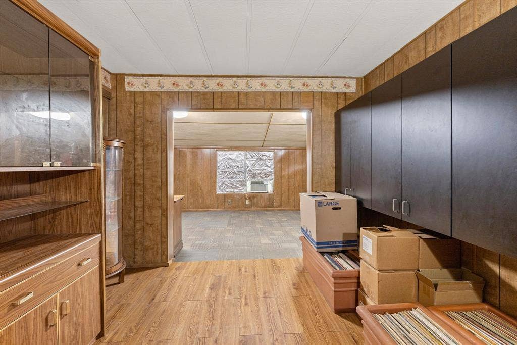 10830 Paradise Lane, Wills Point, TX 75169 10830 Paradise Lane, Wills Point, TX 75169
