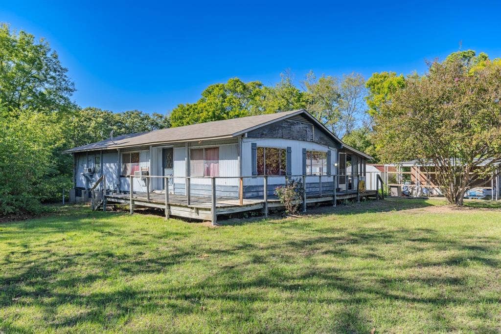 10830 Paradise Lane, Wills Point, TX 75169 10830 Paradise Lane, Wills Point, TX 75169