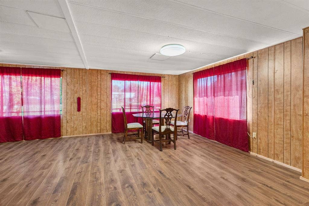 10830 Paradise Lane, Wills Point, TX 75169 10830 Paradise Lane, Wills Point, TX 75169