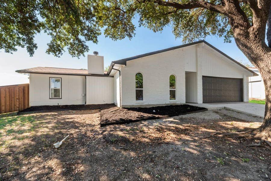 Property photo for 3101 Abbey Road, Carrollton, TX