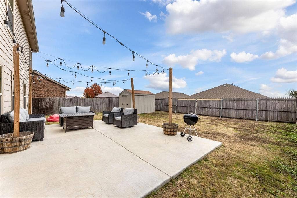 2121 Meadow View Drive, Princeton, TX 75407 2121 Meadow View Drive, Princeton, TX 75407
