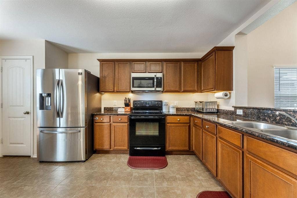 2121 Meadow View Drive, Princeton, TX 75407 2121 Meadow View Drive, Princeton, TX 75407