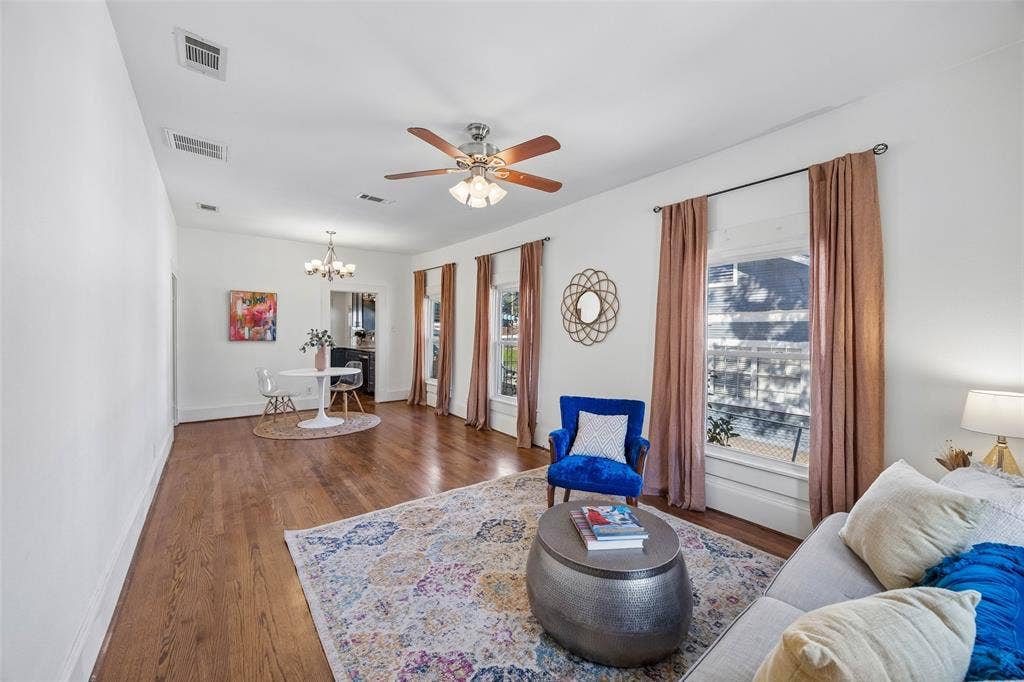 1027 Eldorado Avenue, Dallas, TX 75208 1027 Eldorado Avenue, Dallas, TX 75208