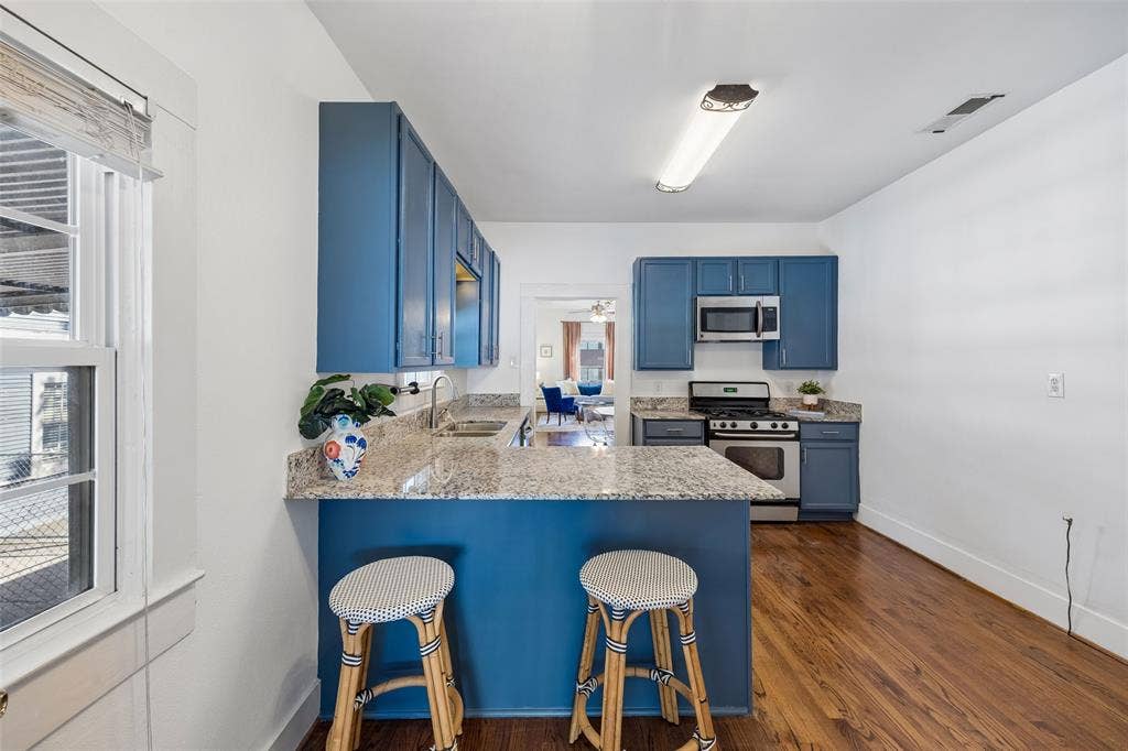 1027 Eldorado Avenue, Dallas, TX 75208 1027 Eldorado Avenue, Dallas, TX 75208